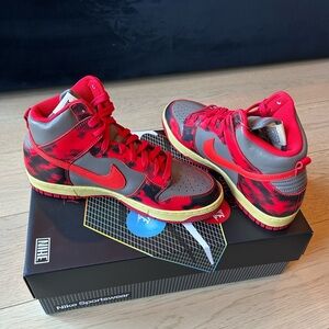 Nike Dunk Hi Red and Gray Sneakers high tops